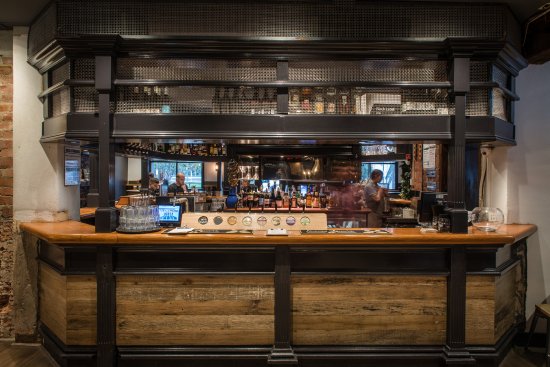 The Windsor Alehouse Logo and Images