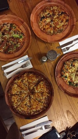 Nostralis Wholemeal Vegetarian & Vegan Pizza Logo and Images